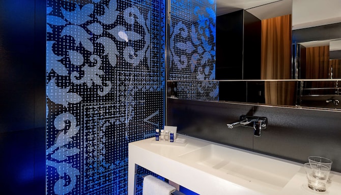 Park Plaza Victoria Amsterdam - Bathroom