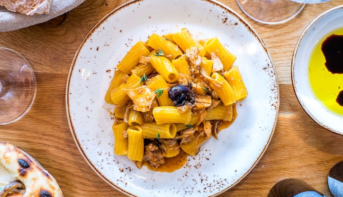 Park Plaza Victoria London - Restaurant TOZI food
