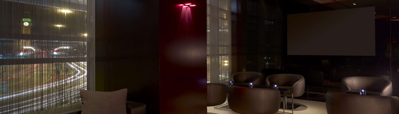 Park Plaza Westminster Bridge London - Primo Bar - VIP area