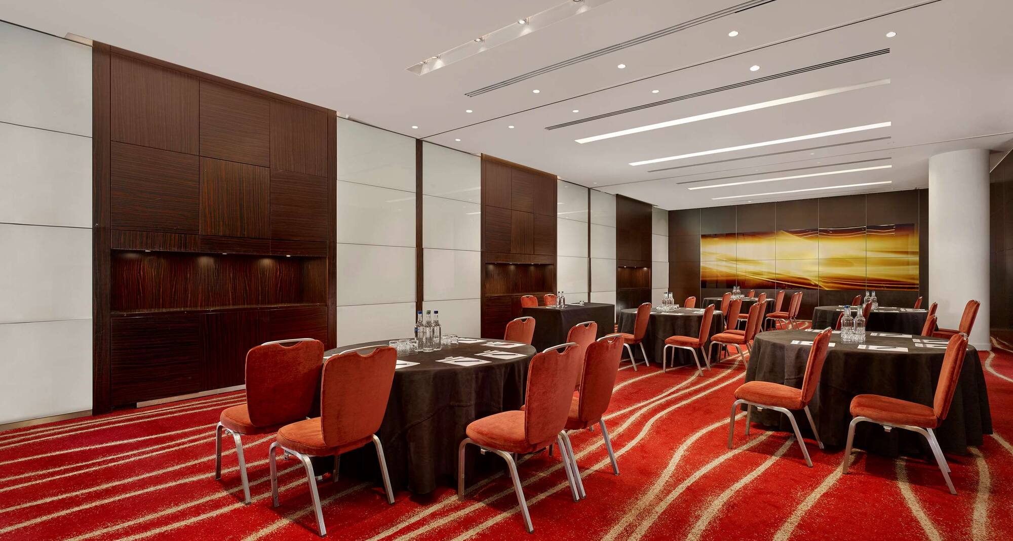 Park Plaza Westminster Bridge London - Meeting room with cabaret setup