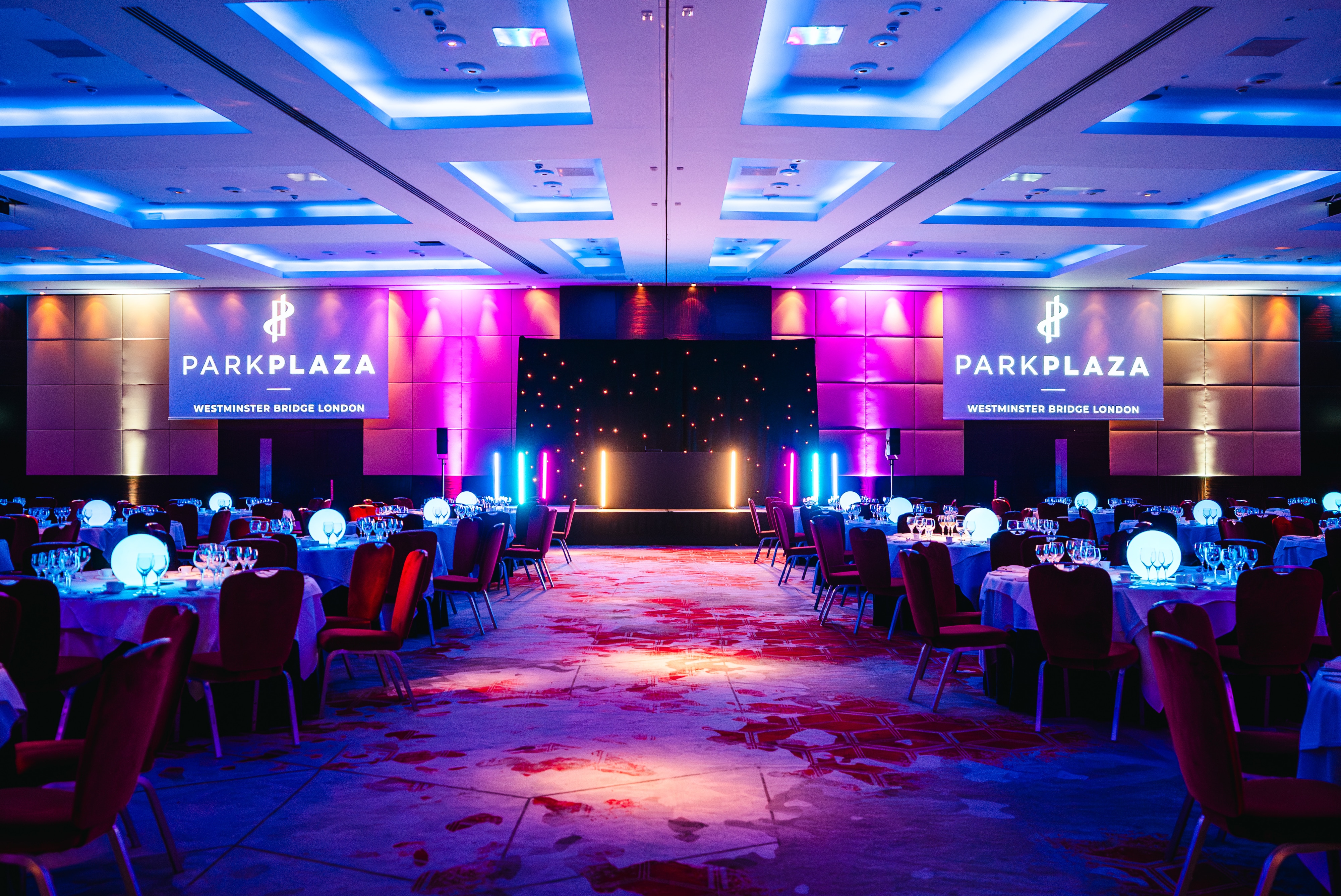 Park Plaza Westminster Bridge London - Park Plaza Flythrough