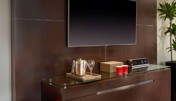 Park Plaza Westminster Bridge London - Duplex Suite living room