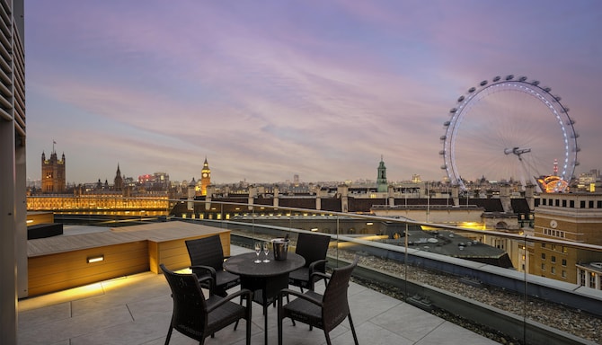 Park Plaza Westminster Bridge London - 스위트룸