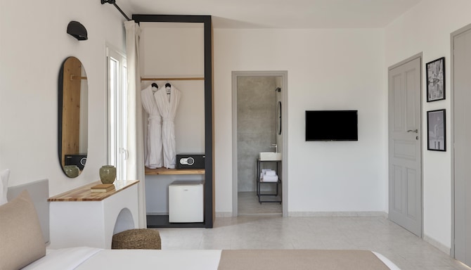 Pounda Resort Paros, a member of Radisson Individuals - Suite