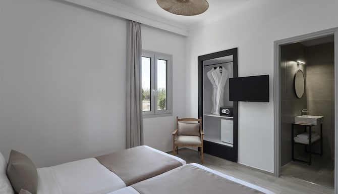 Pounda Resort Paros, a member of Radisson Individuals - Guestroom