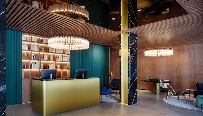 Radisson Collection Hotel, Magdalena Plaza Sevilla entrance