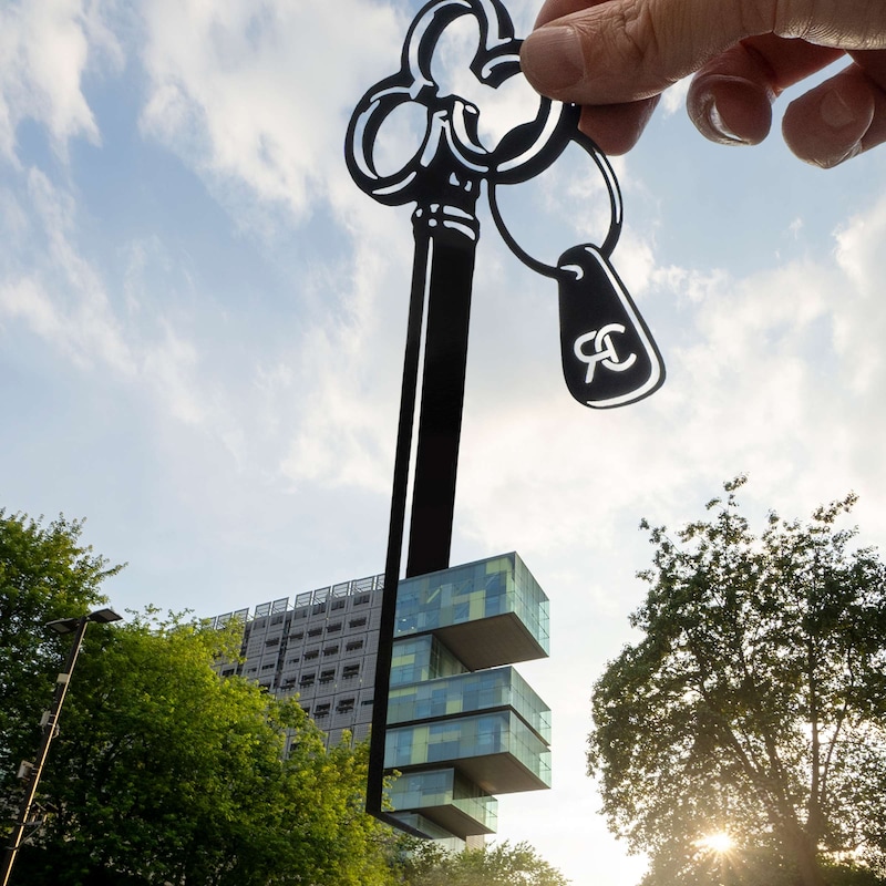 PR - EMEA 2022 - Building in Manchester with Radisson Collection key for Radisson Collection Manchester