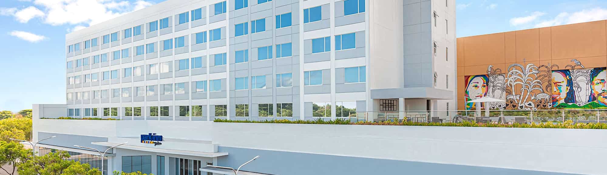 PR - APAC 2021 - PIR Bacolod Hotel Facade Image