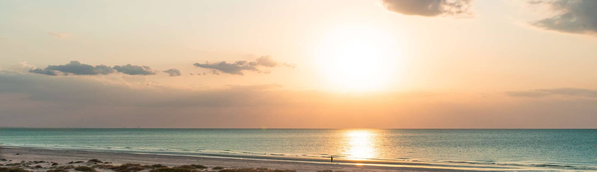 Radisson Resort Ras Al Khaimah Marjan Island - Beach Sunset