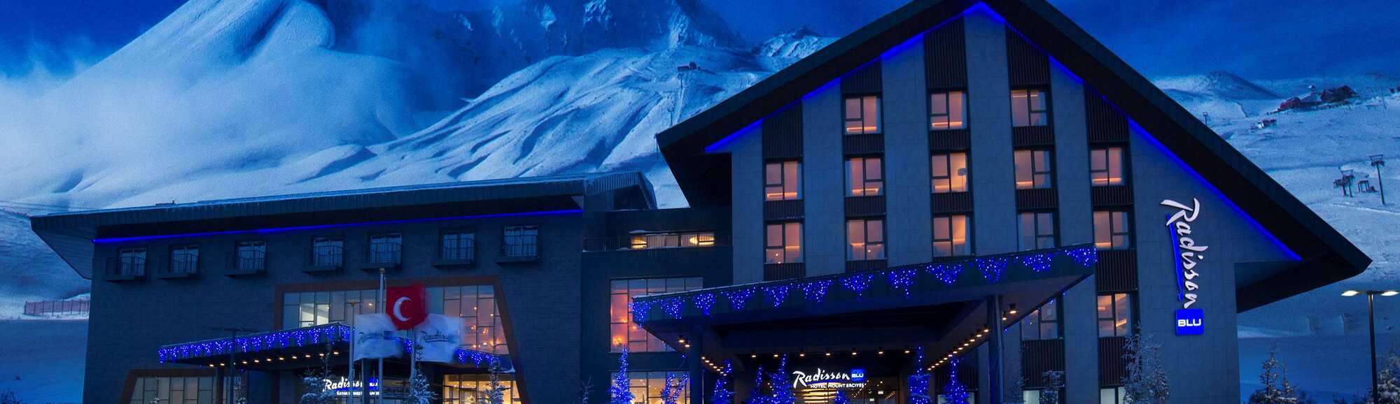 Radisson Blu Hotel Mount Erciyes snowy exterior