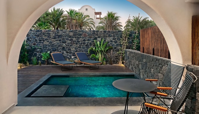 Radisson Blu Zaffron Resort Santorini Room Terrace