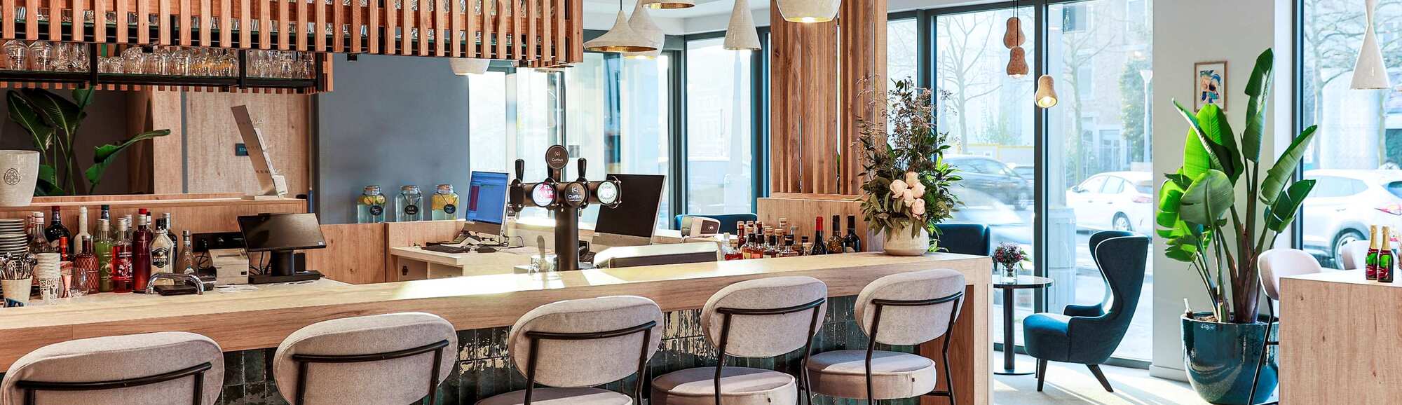 Bar at Radisson Hotel Liege City Center