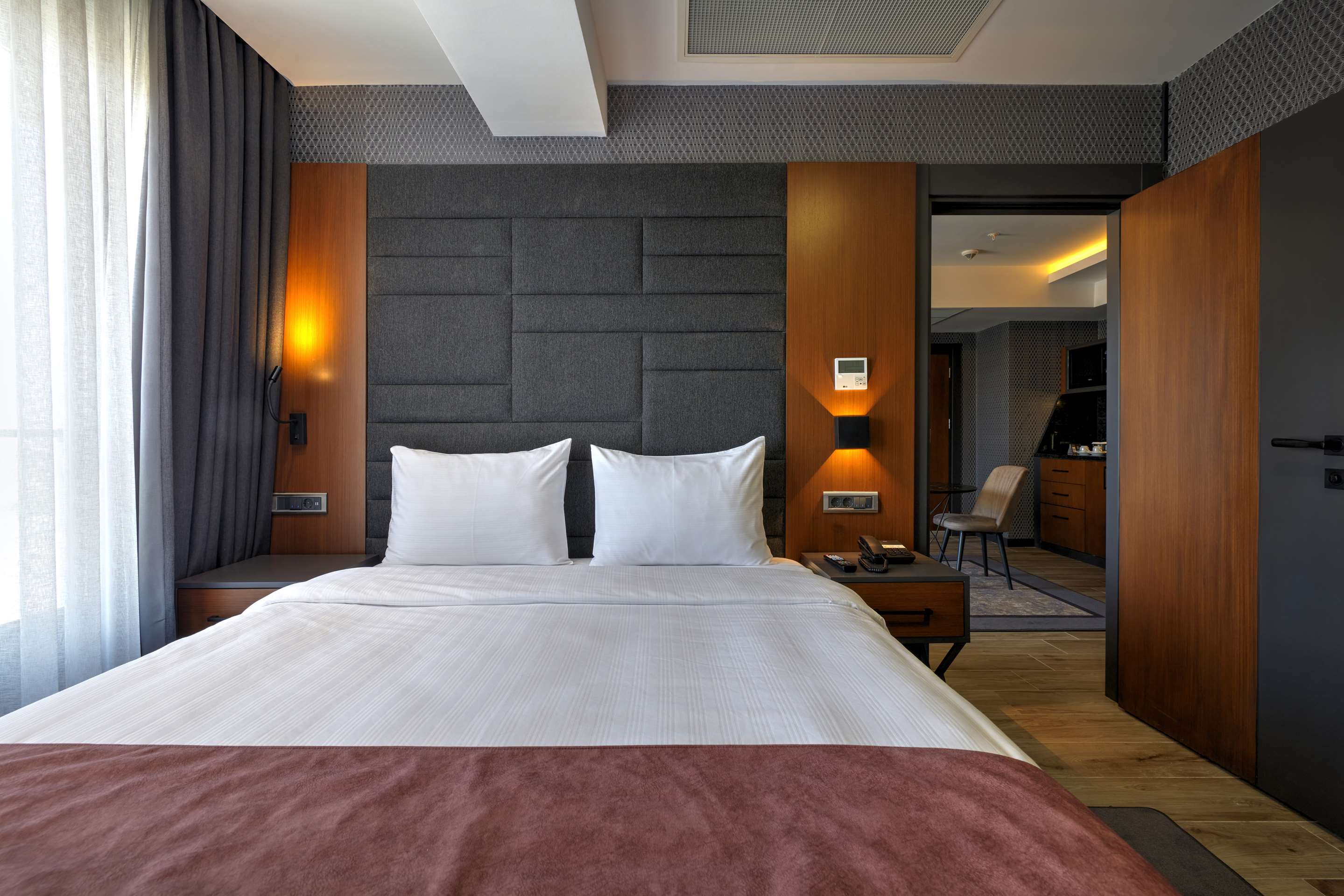 Nova Vista Deluxe and Suites Room