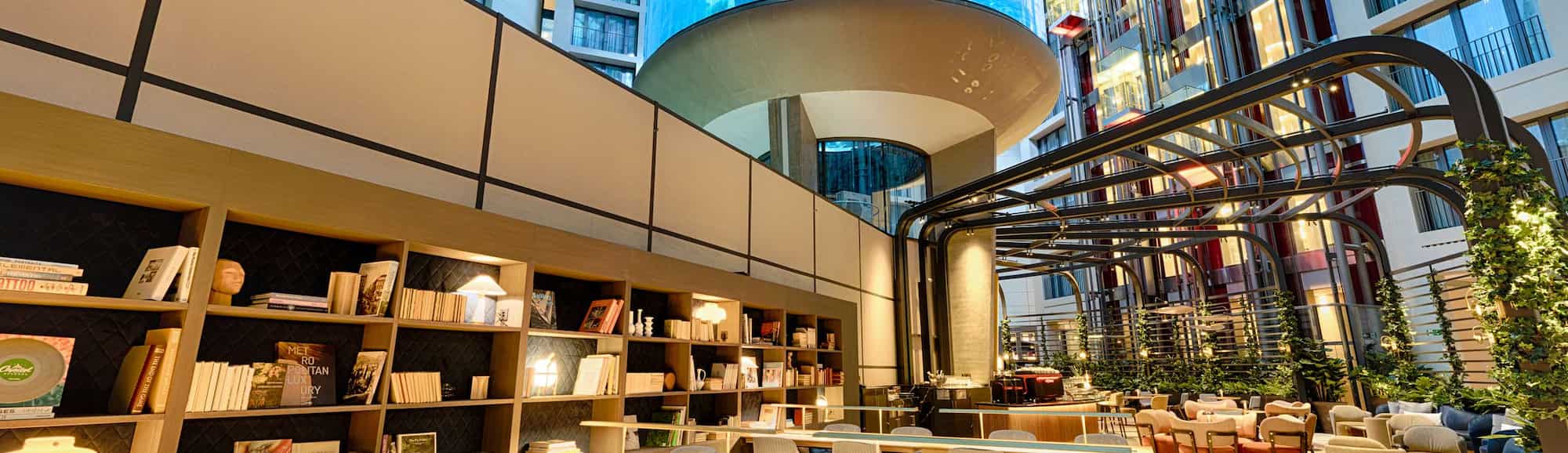 Radisson Collection Hotel Berlin Atrium Bar Aquarium