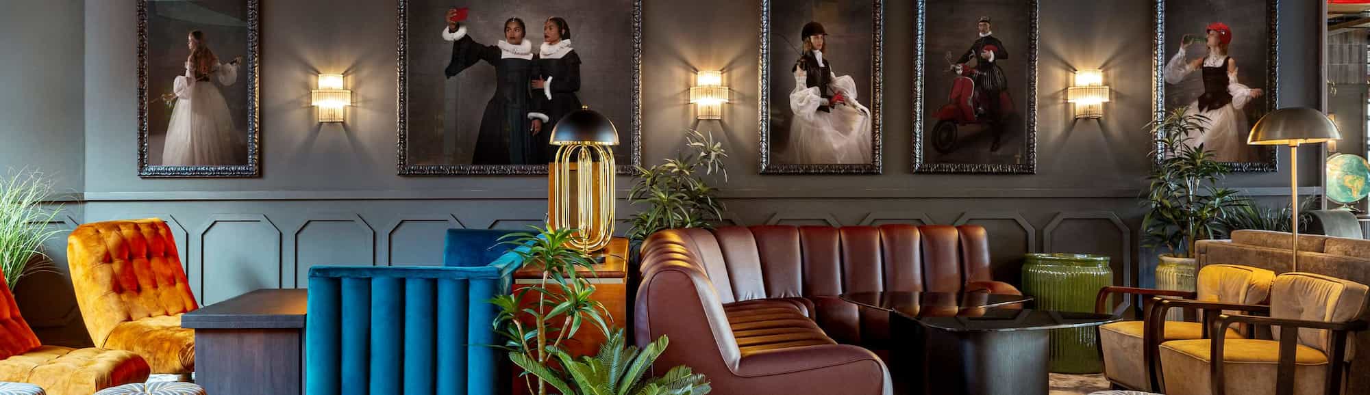 Radisson RED Madrid Lobby