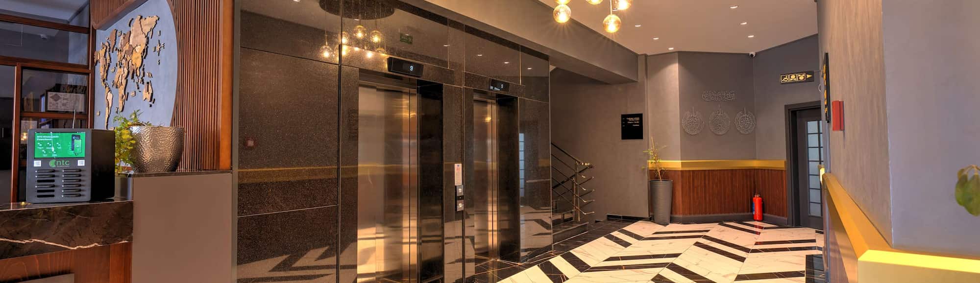 Nova Vista Deluxe and Suites Lobby