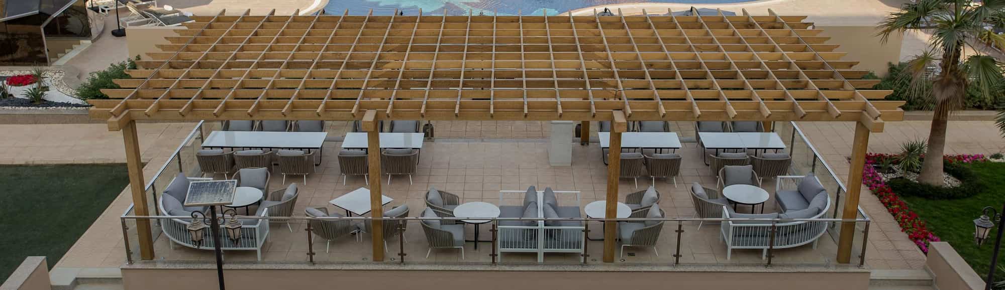 Radisson Hotel Riyadh Airport Outdoor Pool