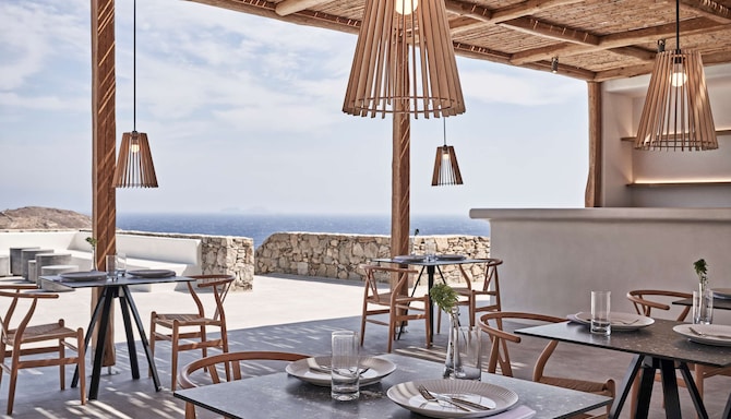 Restaurant at Radisson Blu Euphoria Resort, Mykonos - Restaurant at Radisson Blu Euphoria Resort, Mykonos