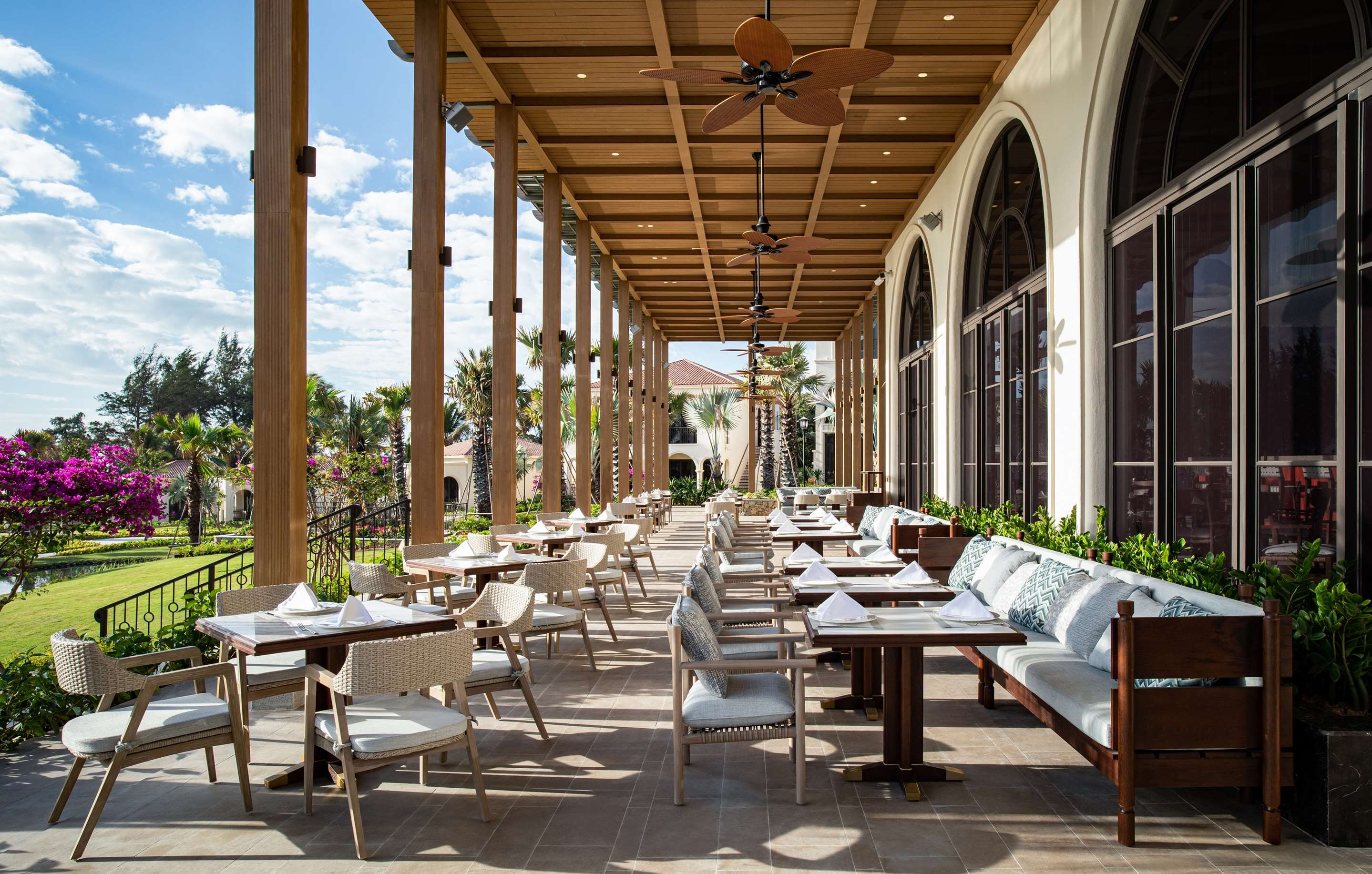 Radisson Resort Phan Thiet ULIVO
