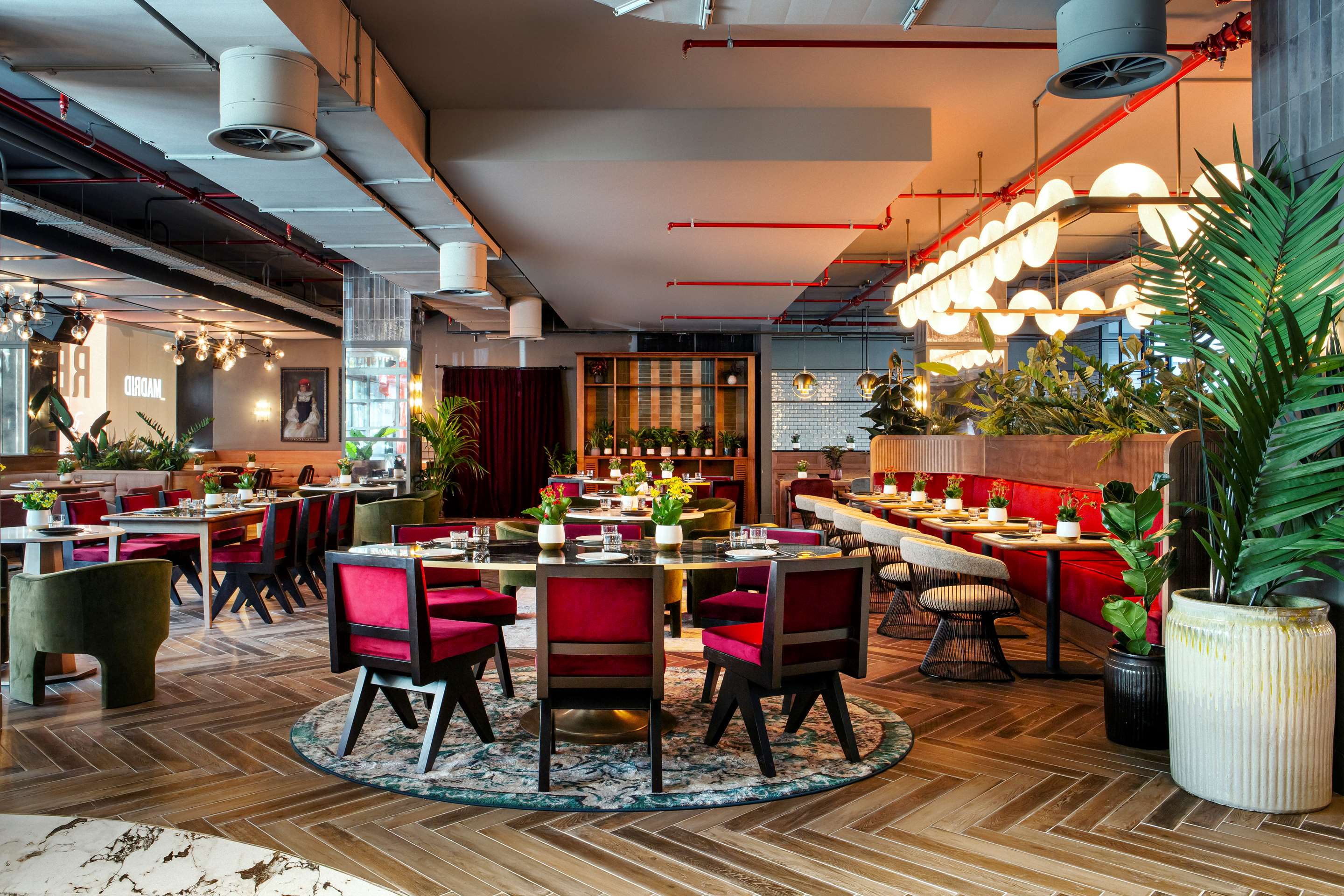 Radisson RED Madrid Restaurant