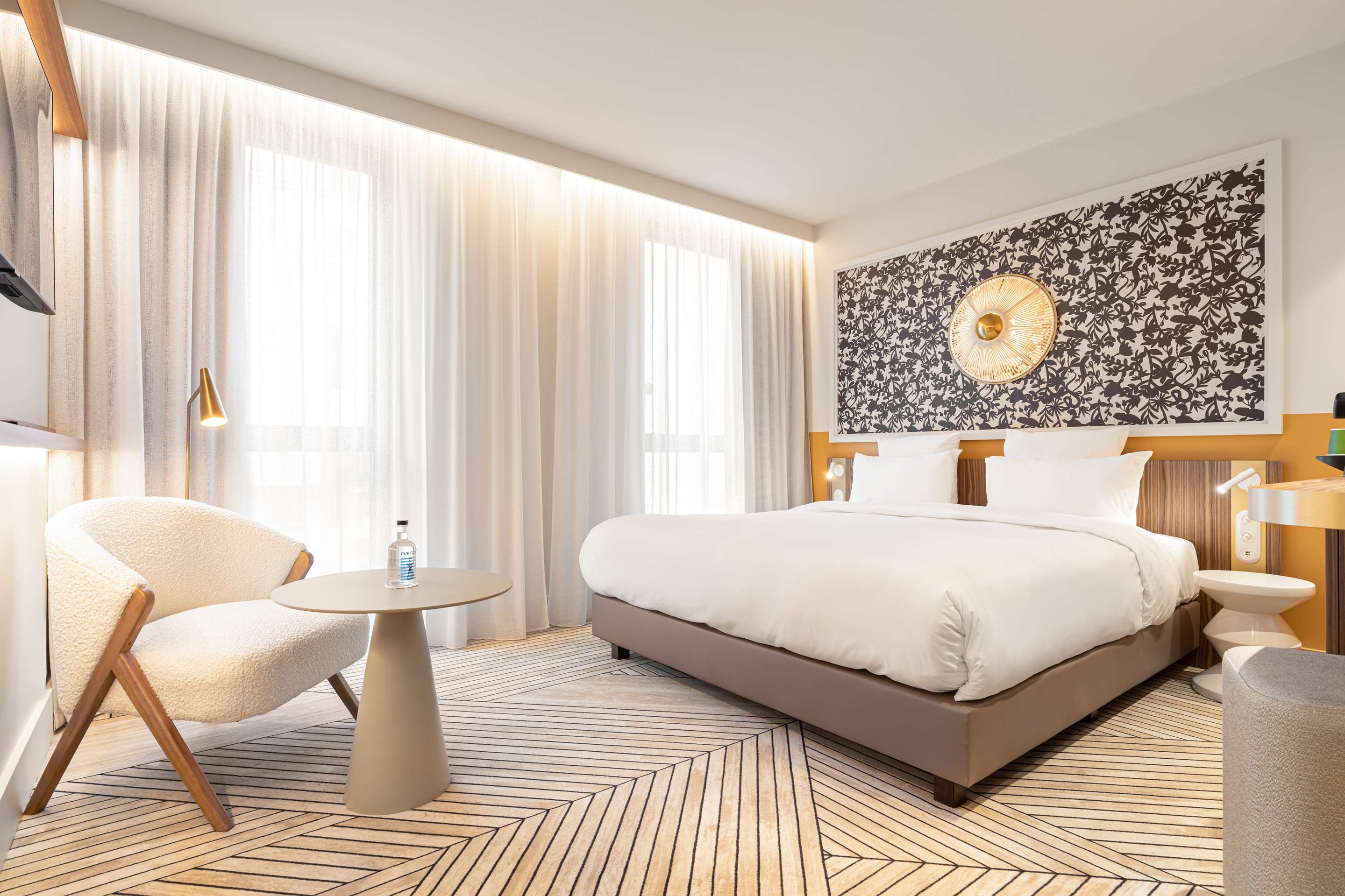 Hotel YAC Paris Clichy a member of Radisson Individuals Superior Guest Room