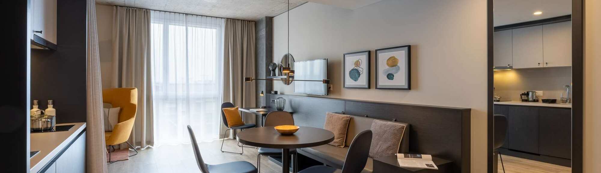 Radisson Hotel amp Suites Zurich Guestroom
