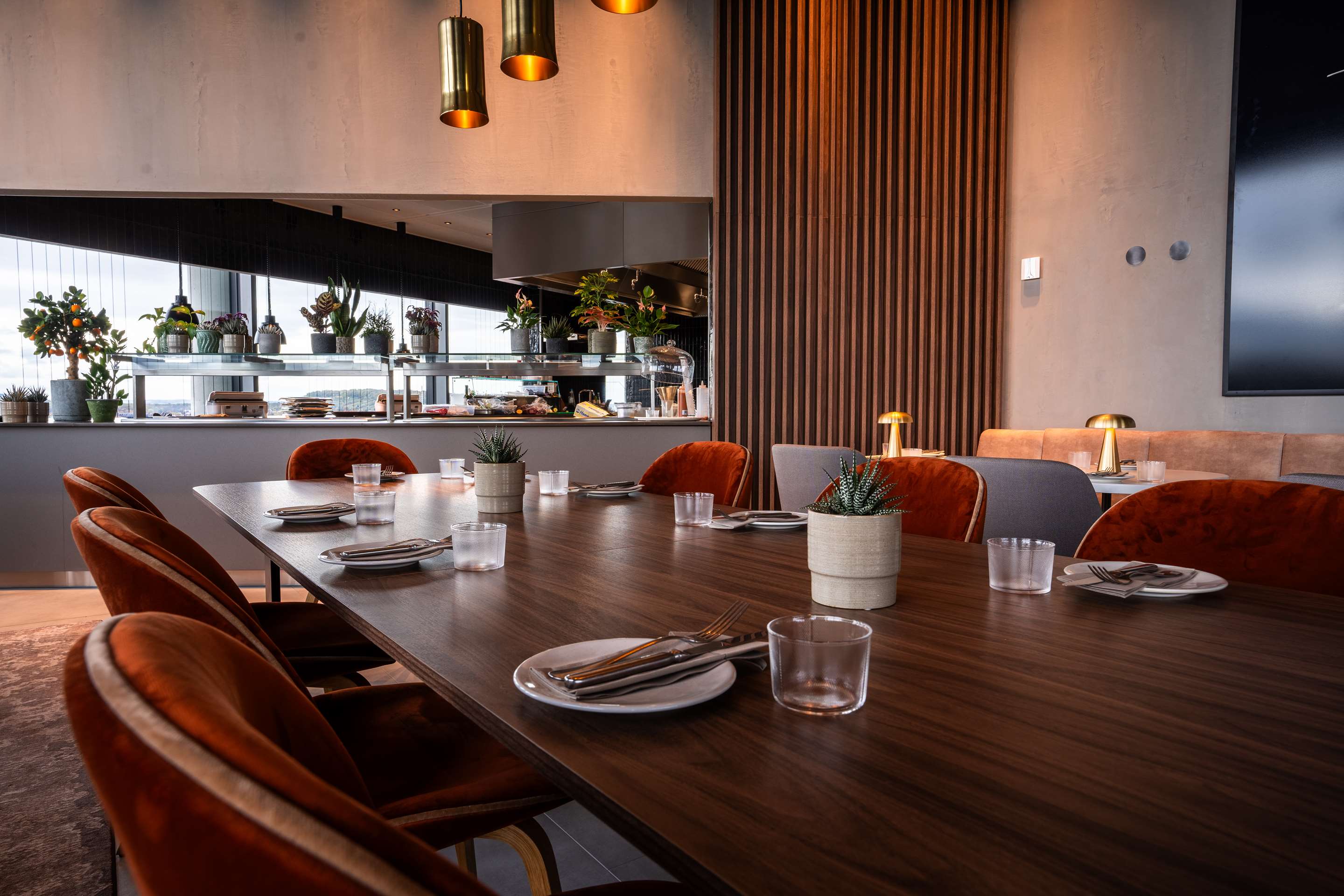 PR - EMEA 2023 - Radisson Blu Hotel at Porsche Design Tower Restaurant