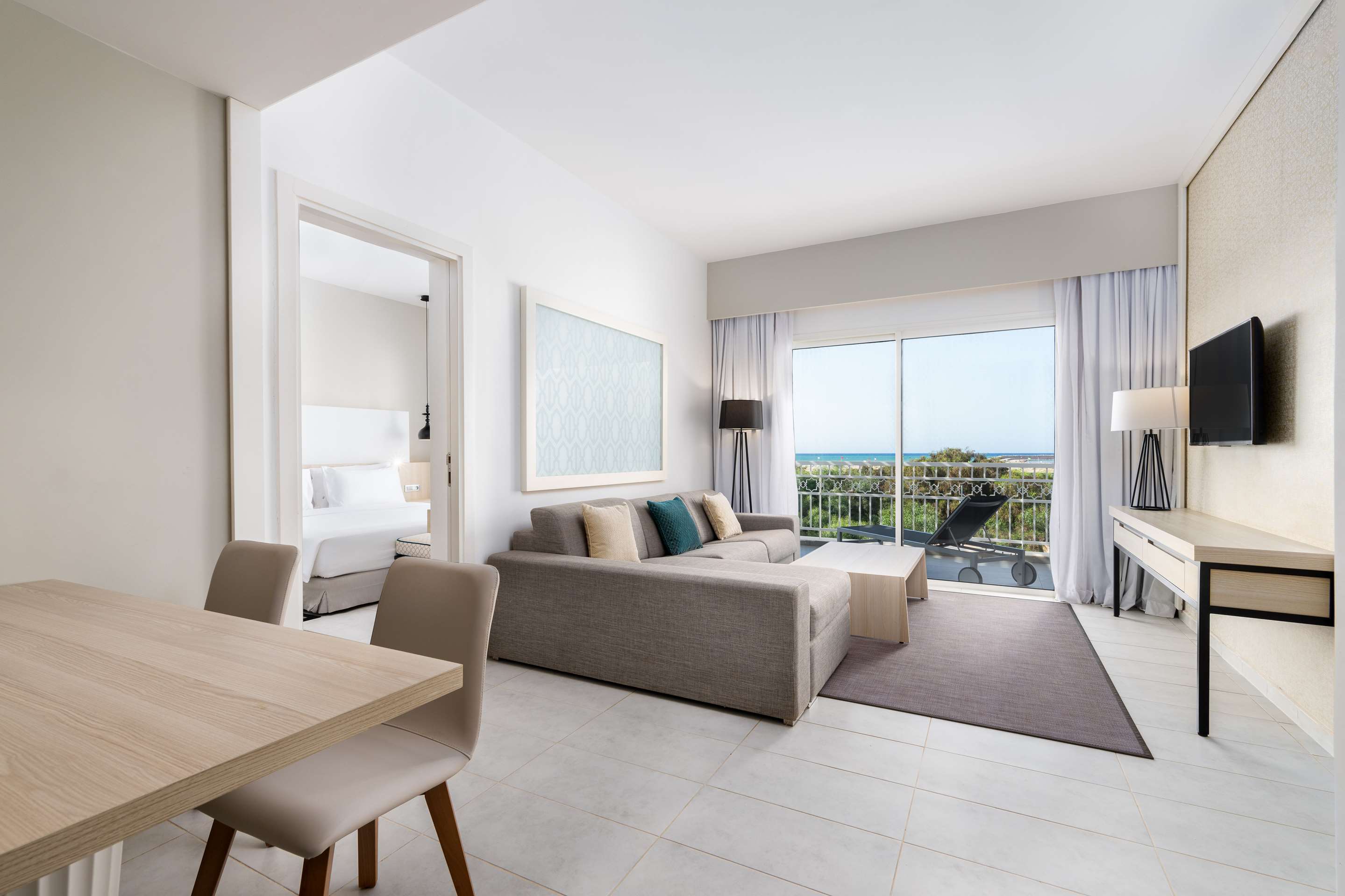 Radisson Blu Residences Saidia One bedroom Apartment with balcony and Sea view Lounge