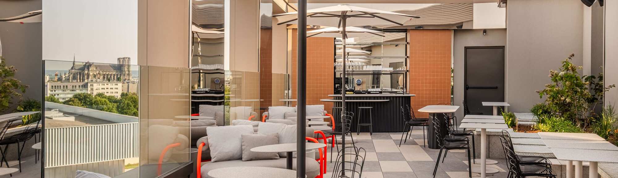 PR - EMEA 2024 - Radisson Reims Rooftop