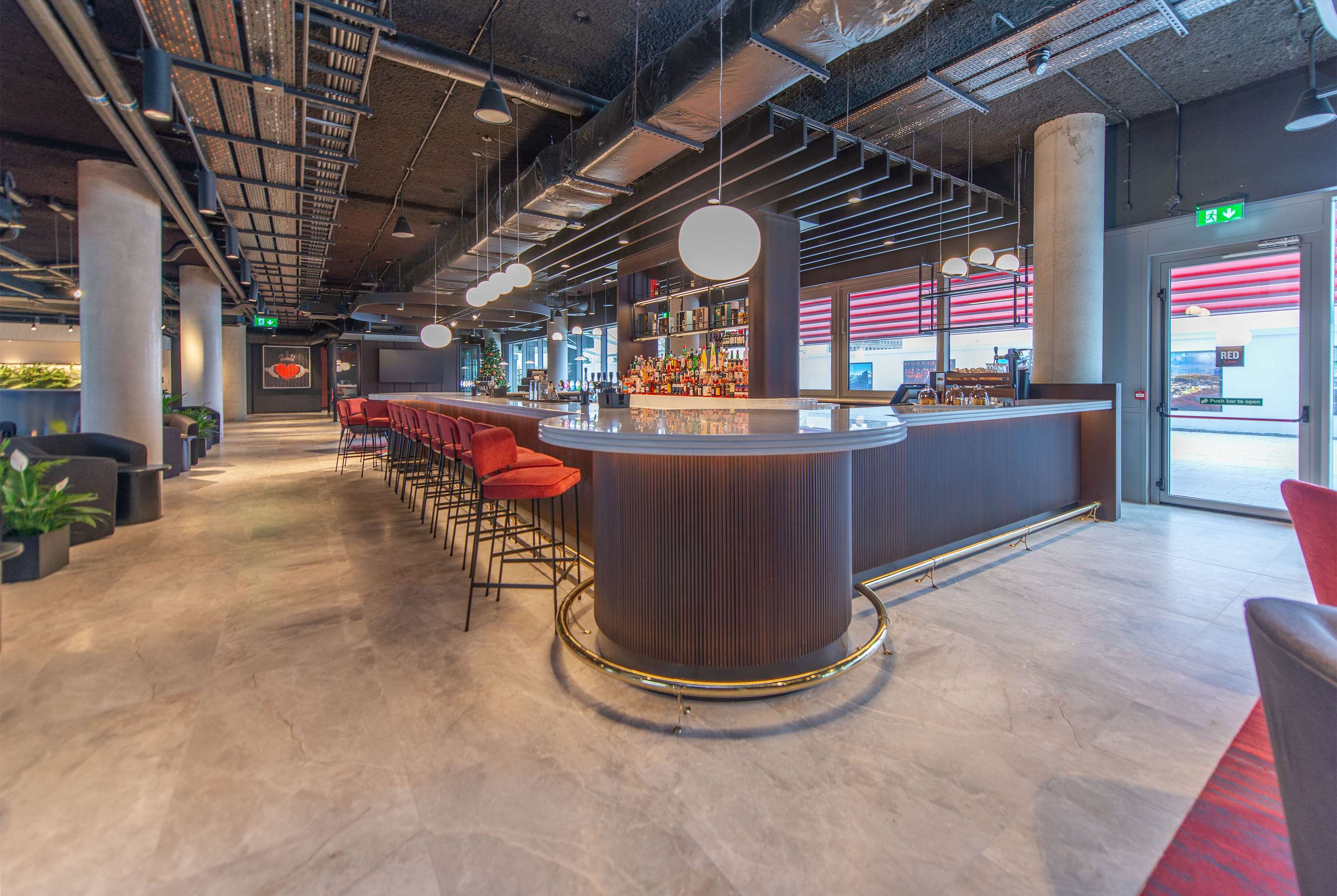 PR - EMEA 2024 - Radisson RED Galway Bar
