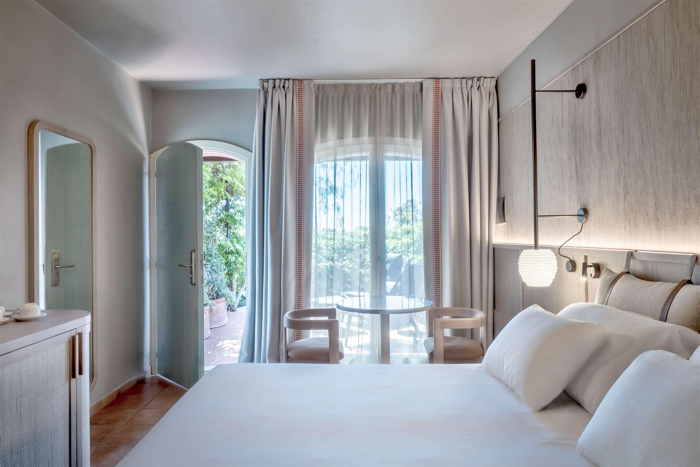PR - EMEA 2024 - Veridia Resort Sardinia a member of Radisson Individuals Room and Patio
