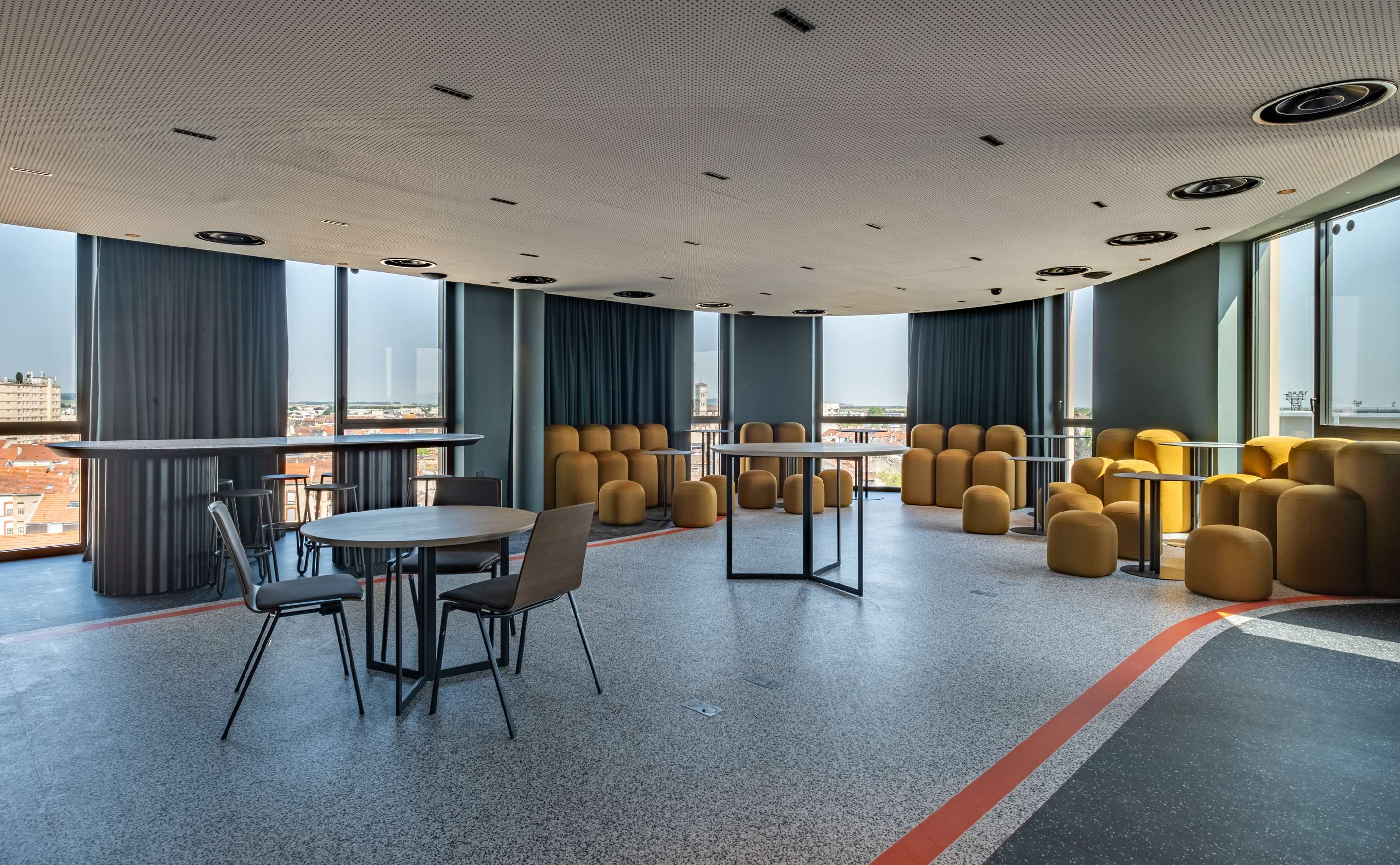 PR - EMEA 2024 - Radisson Reims Meeting Room