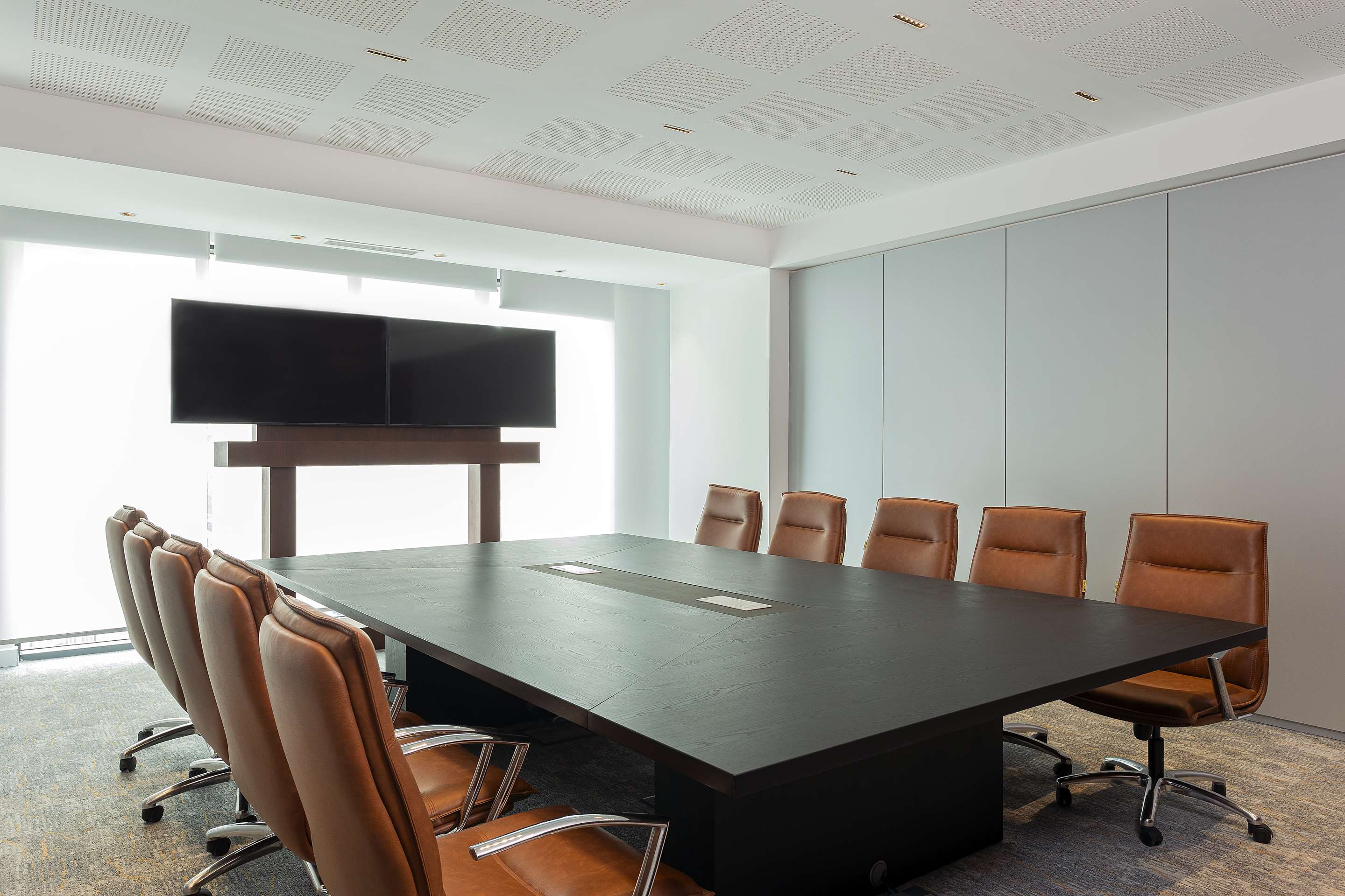 PR - EMEA 2024 - Radisson Hotel Tunis City Center Meeting Room