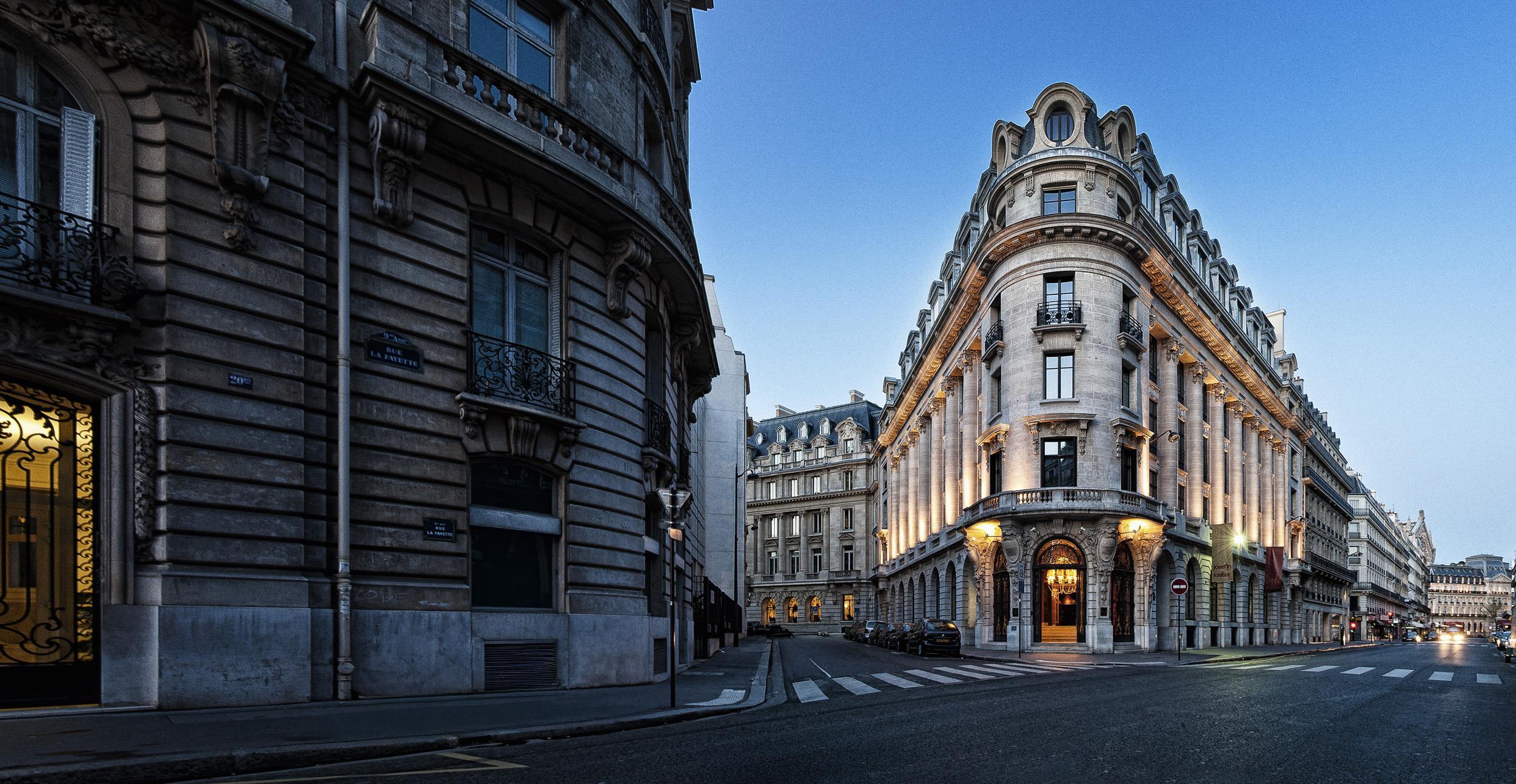 PR - EMEA 2025 - Banke Opera Paris A Radisson Collection Hotel exterior
