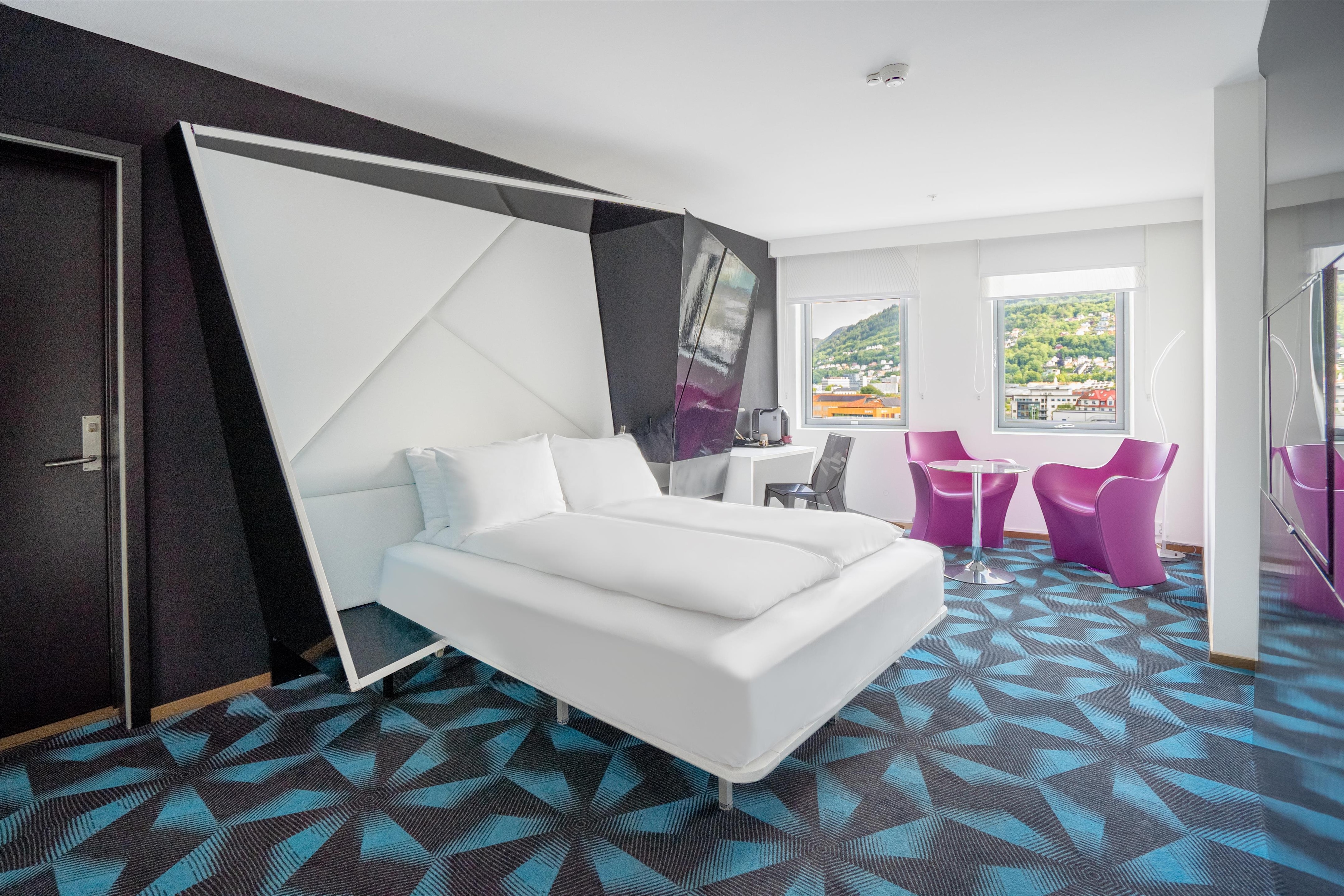 PR - EMEA 2025 - Prize by Radisson Solheimsviken Bergen guest room