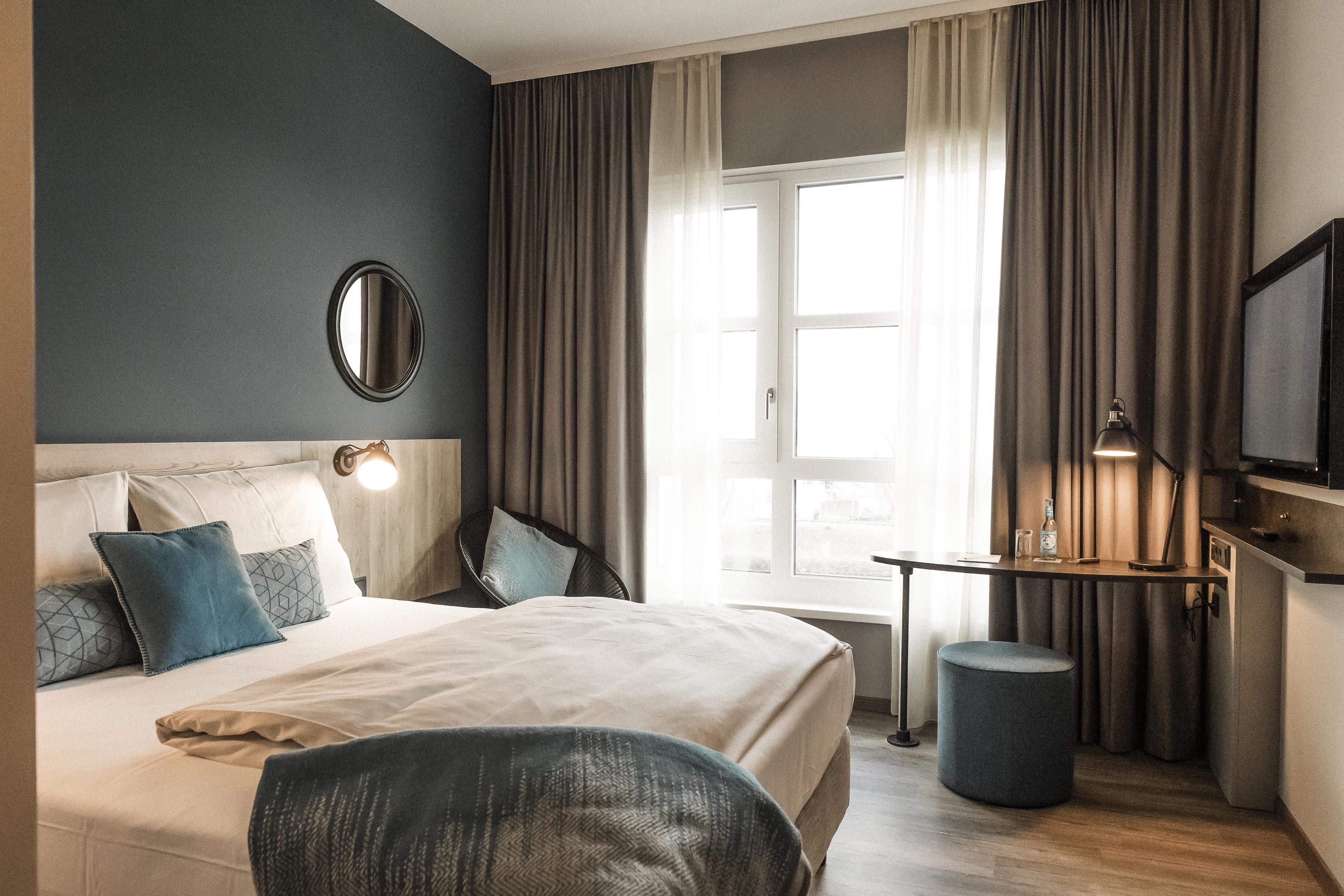 PR - EMEA 2025 - HARBR Hotel Heilbronn a member of Radisson Ind Standard Room