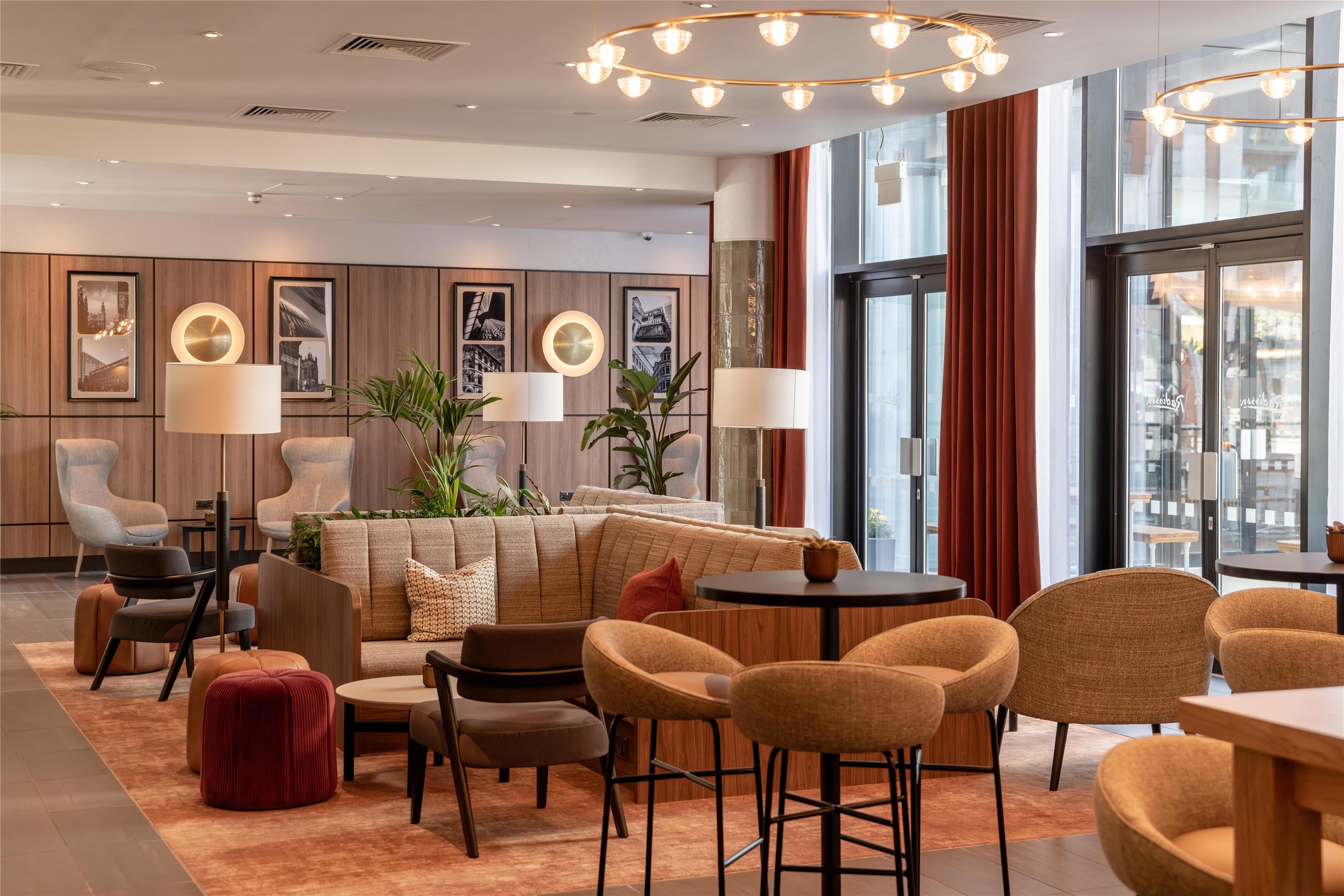 PR - EMEA 2025 - Radisson Manchester City Centre Lobby