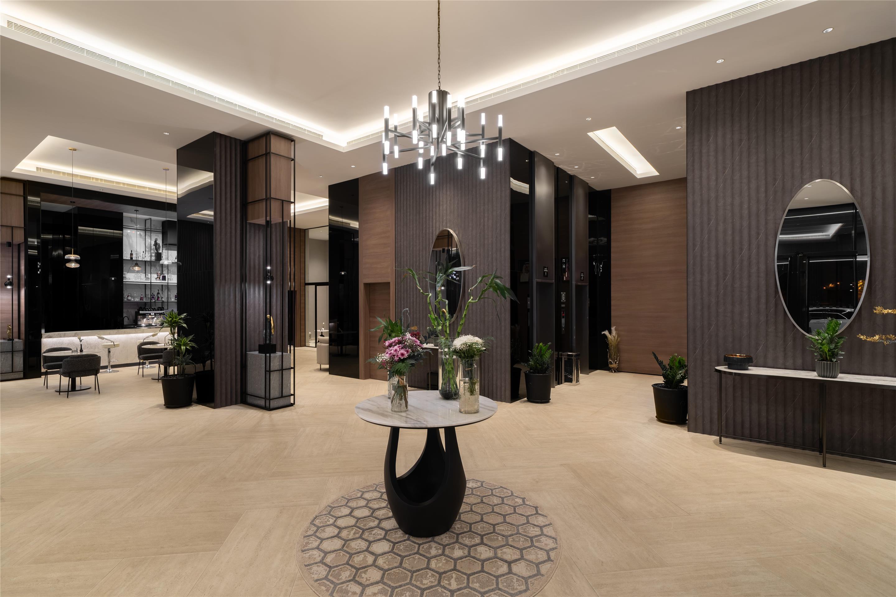 PR - EMEA 2025 - Radisson Blu Riyadh Al Sahafa lobby