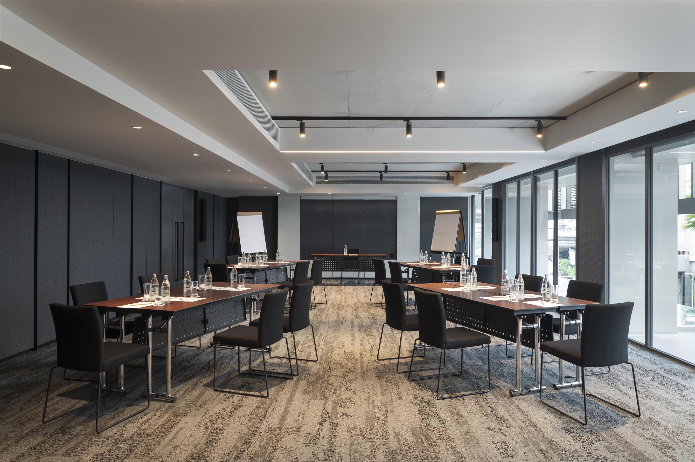 PR - EMEA 2025 - Radisson Hotel Don Mueang Bangkok meeting room
