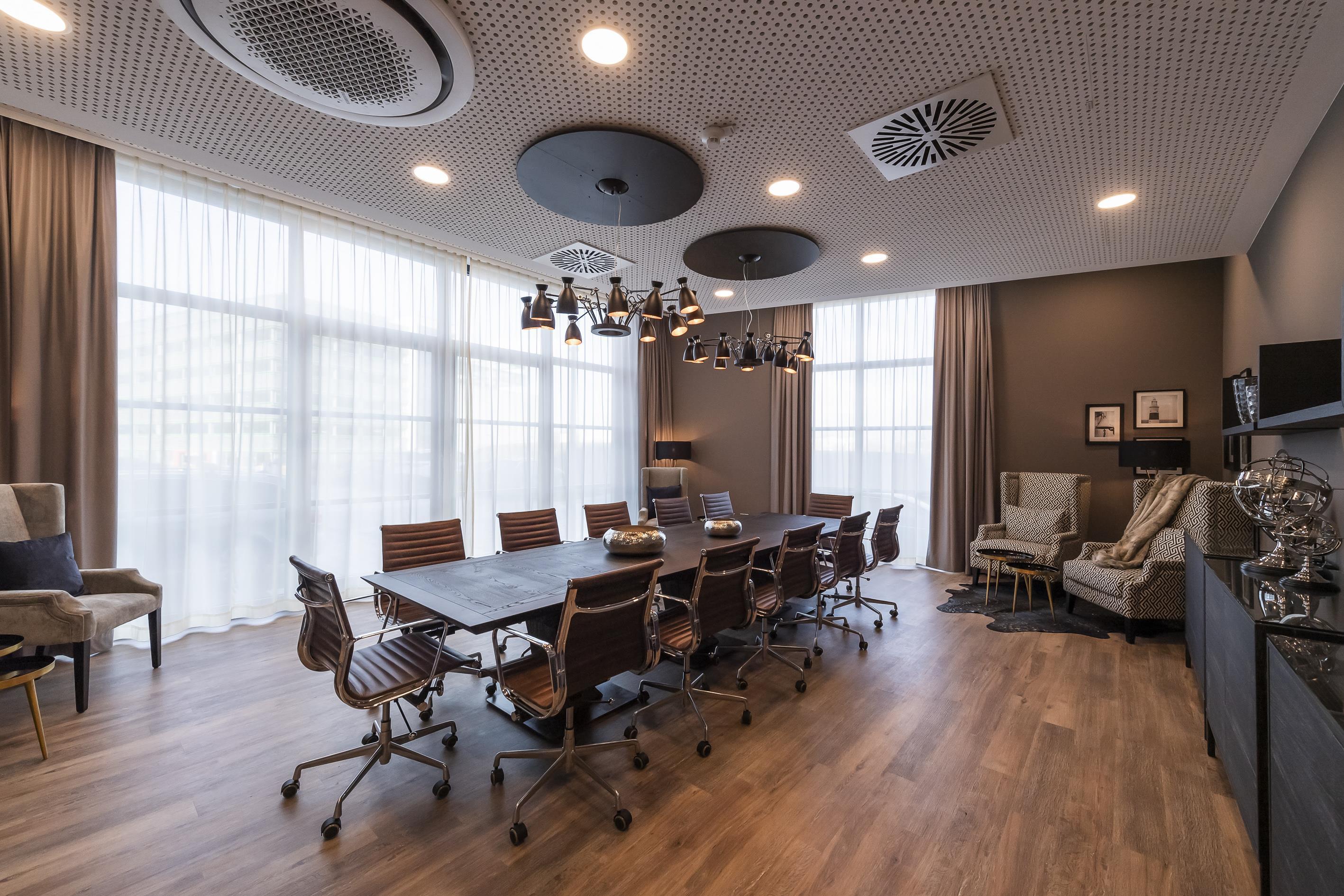 PR - EMEA 2025 - HARBR Hotel Heilbronn a member of Radisson Indi Meeting Room