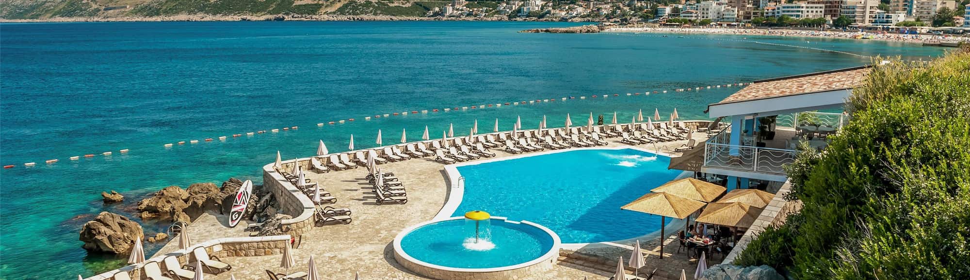 PR - EMEA 2025 - Radisson Resort Ru a Vjetrova Montenegro pool
