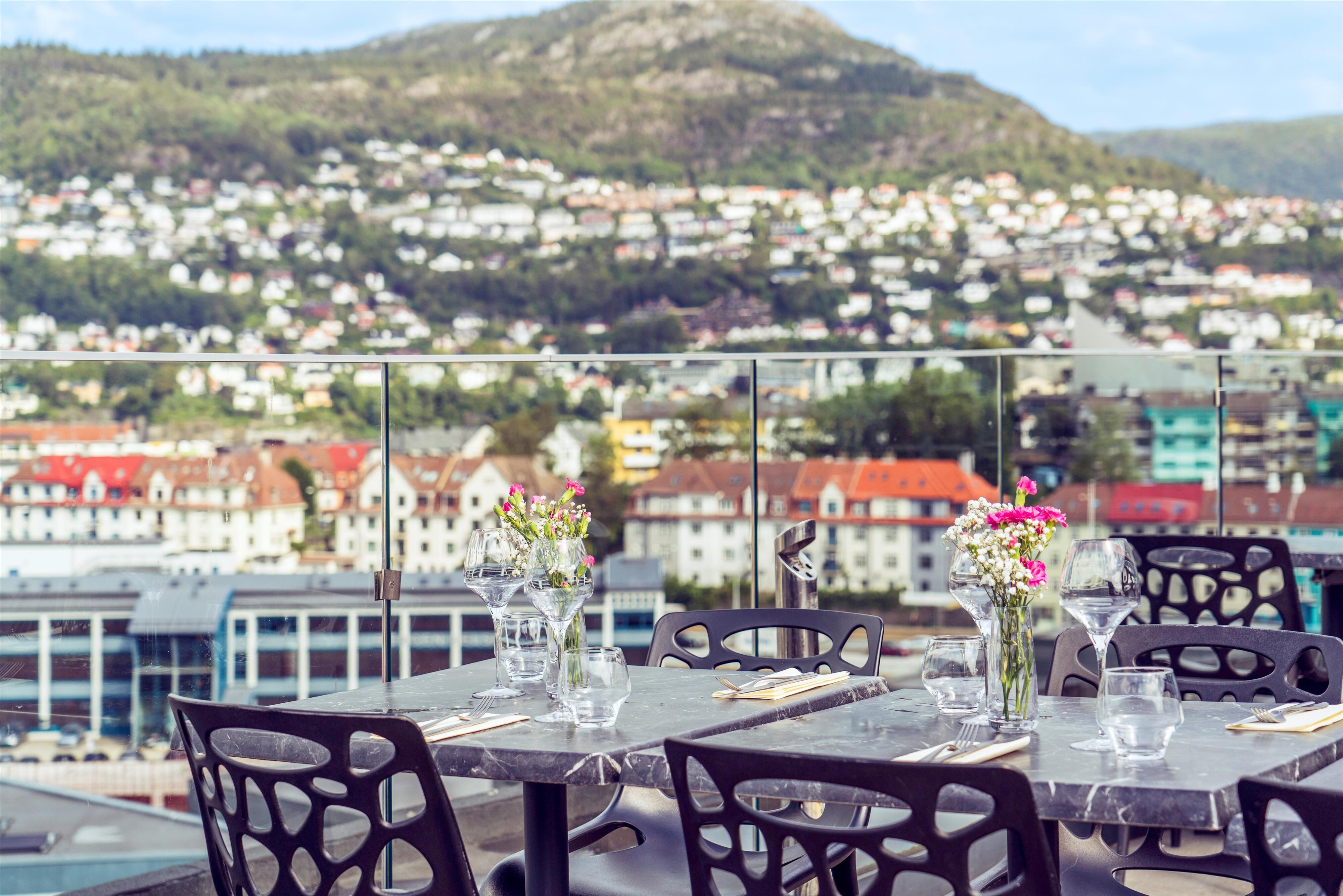 PR - EMEA 2025 - Prize by Radisson Solheimsviken Bergen view restaurant