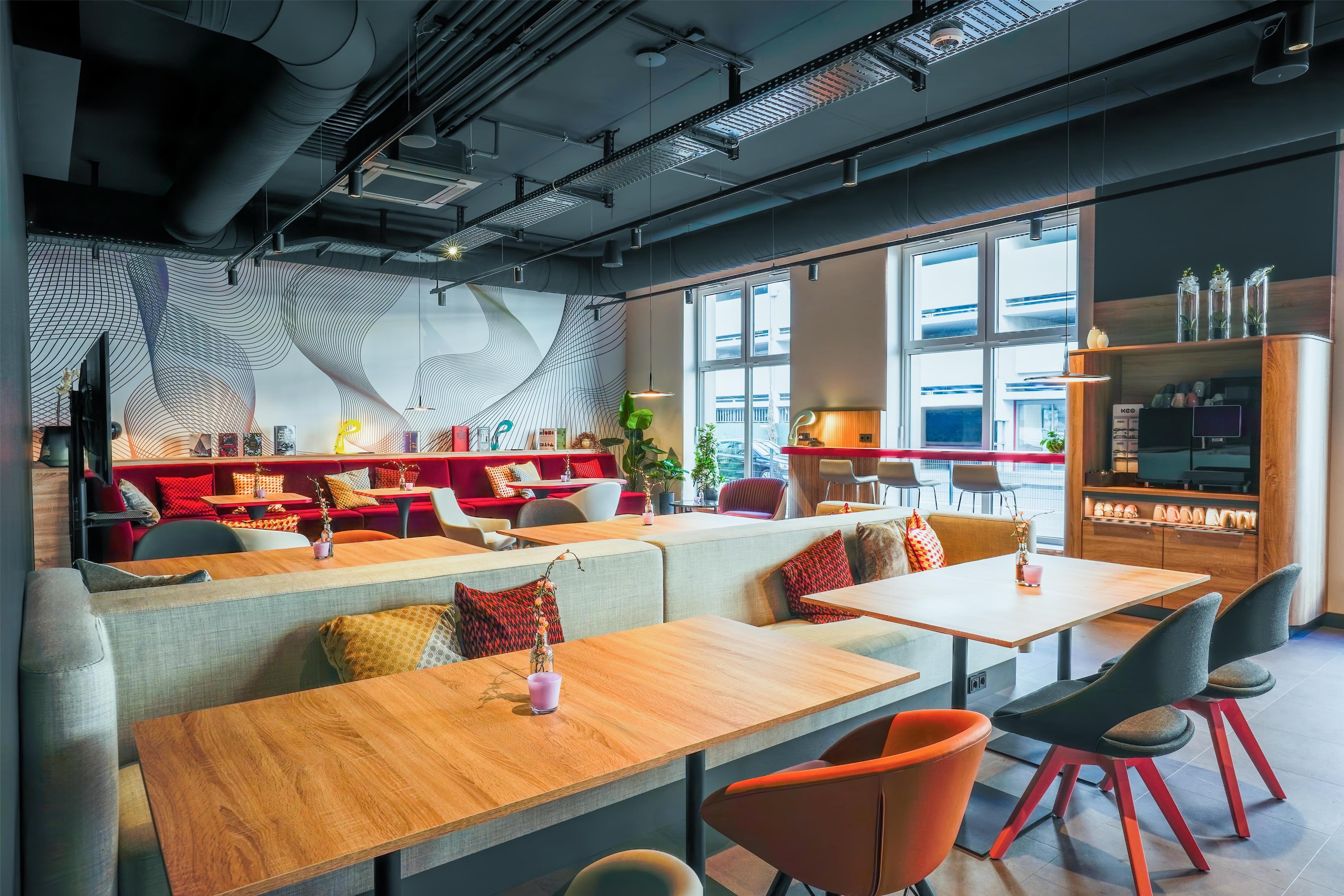 PR - EMEA 2025 - Prize by Radisson Osnabr ck coworking space