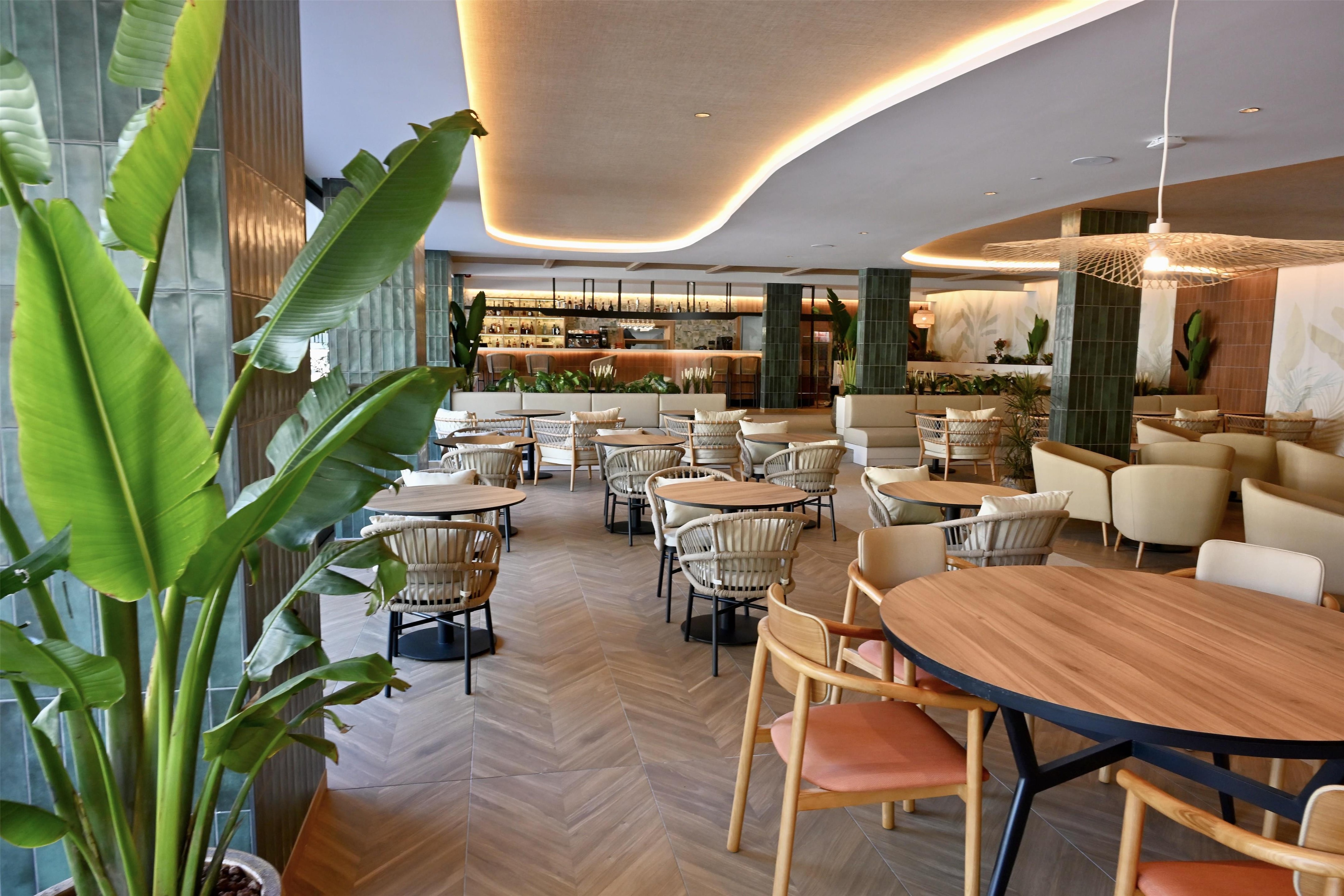 PR - EMEA 2026 - Radisson Resort amp Residences Tenerife Magma Bar