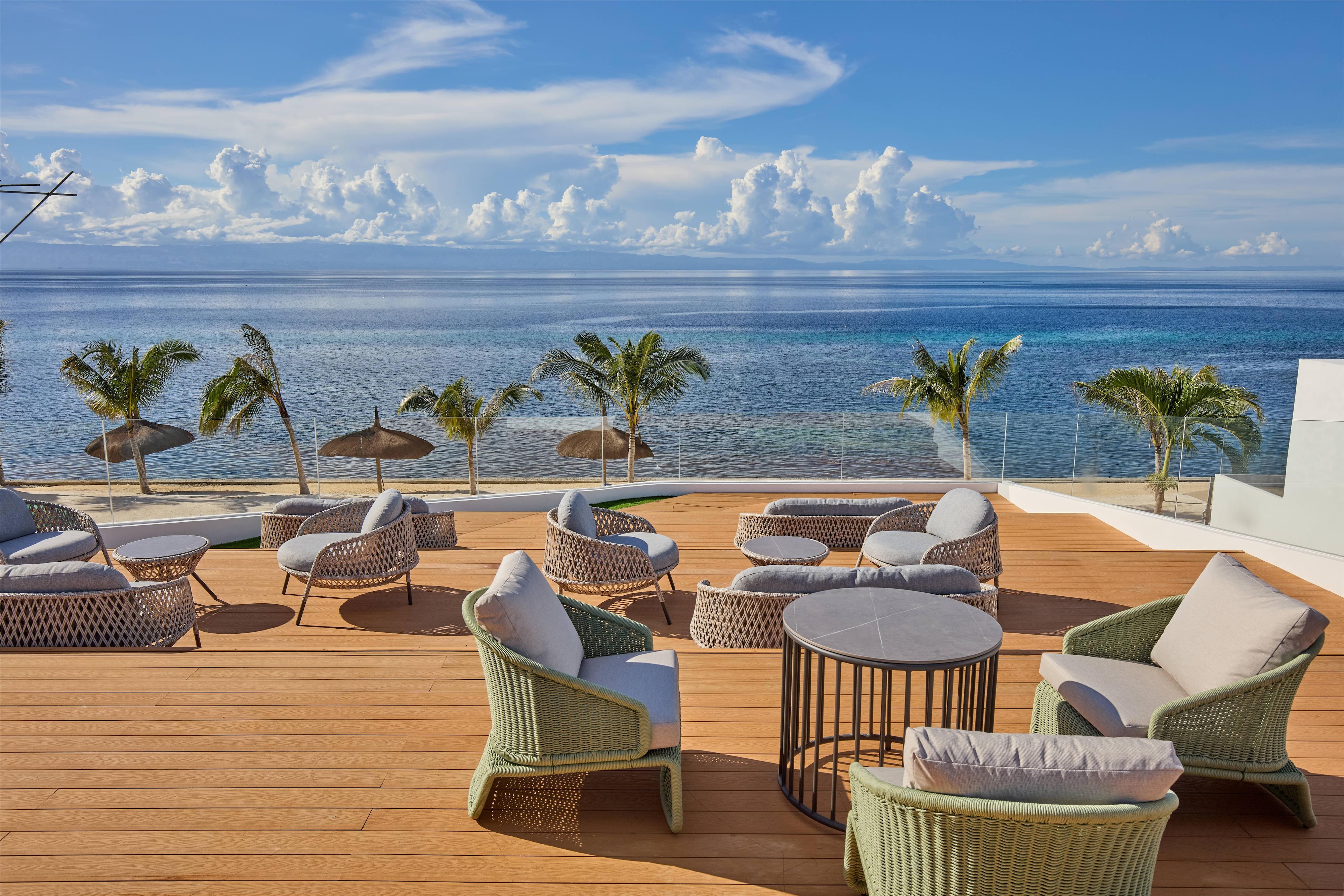 PR - EMEA 2026 - LIME Resort Bohol a member of Radisson Individuals Premier Sunset Lounge