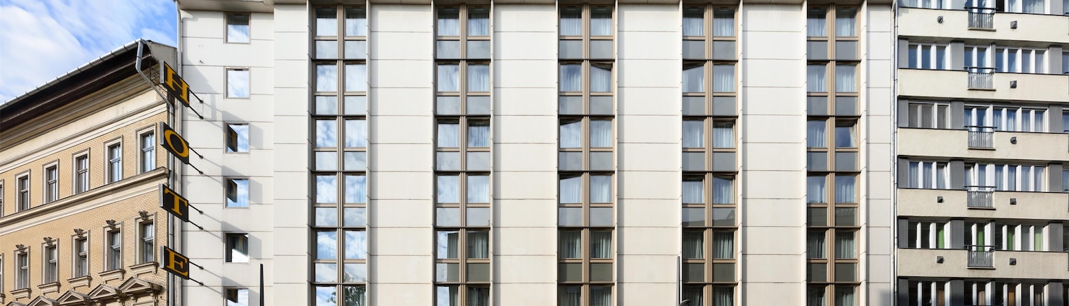 PR - EMEA 2026 - Hotel Erzsebet City Center Budapest a member of Radisson Individuals building