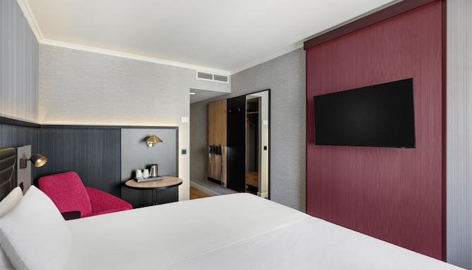 PR - EMEA 2026 - Hotel Erzsebet City Center Budapest a member of Radisson Individuals room