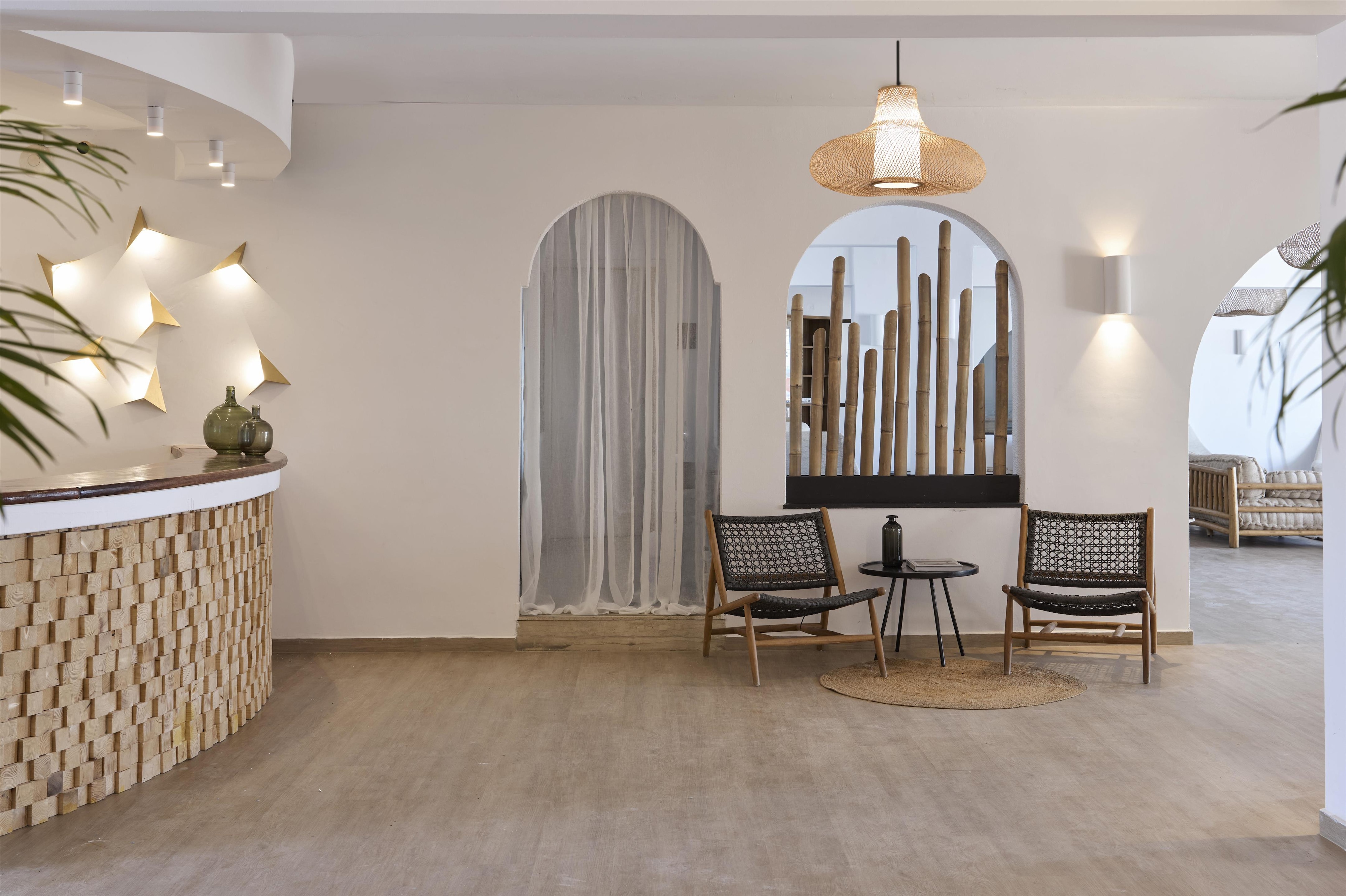 PR - EMEA 2026 - Pounda Resort Paros a member of Radisson Individuals lobby