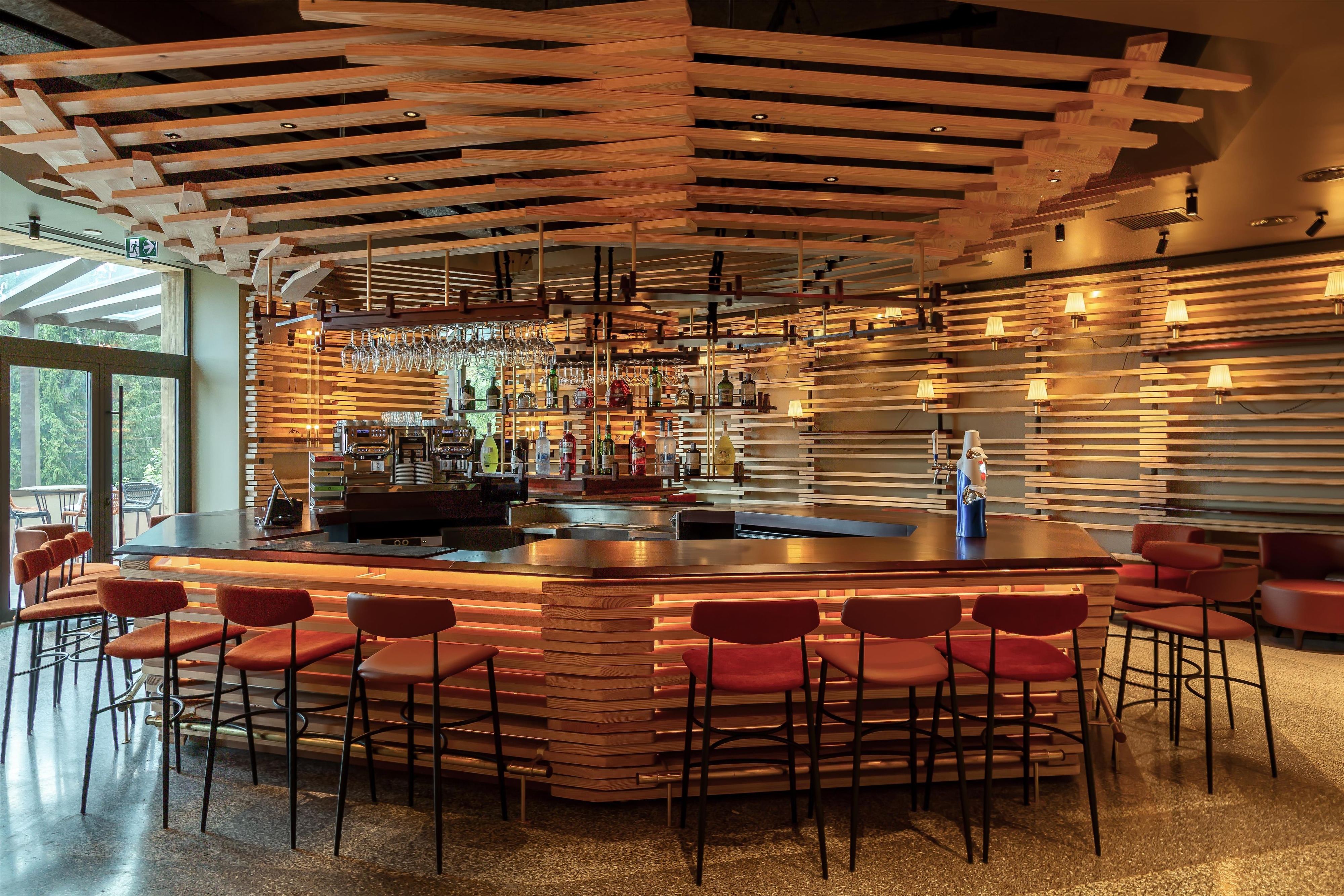 PR - EMEA 2026 - Radisson Blu Hotel Sinaia Cota Lobby bar