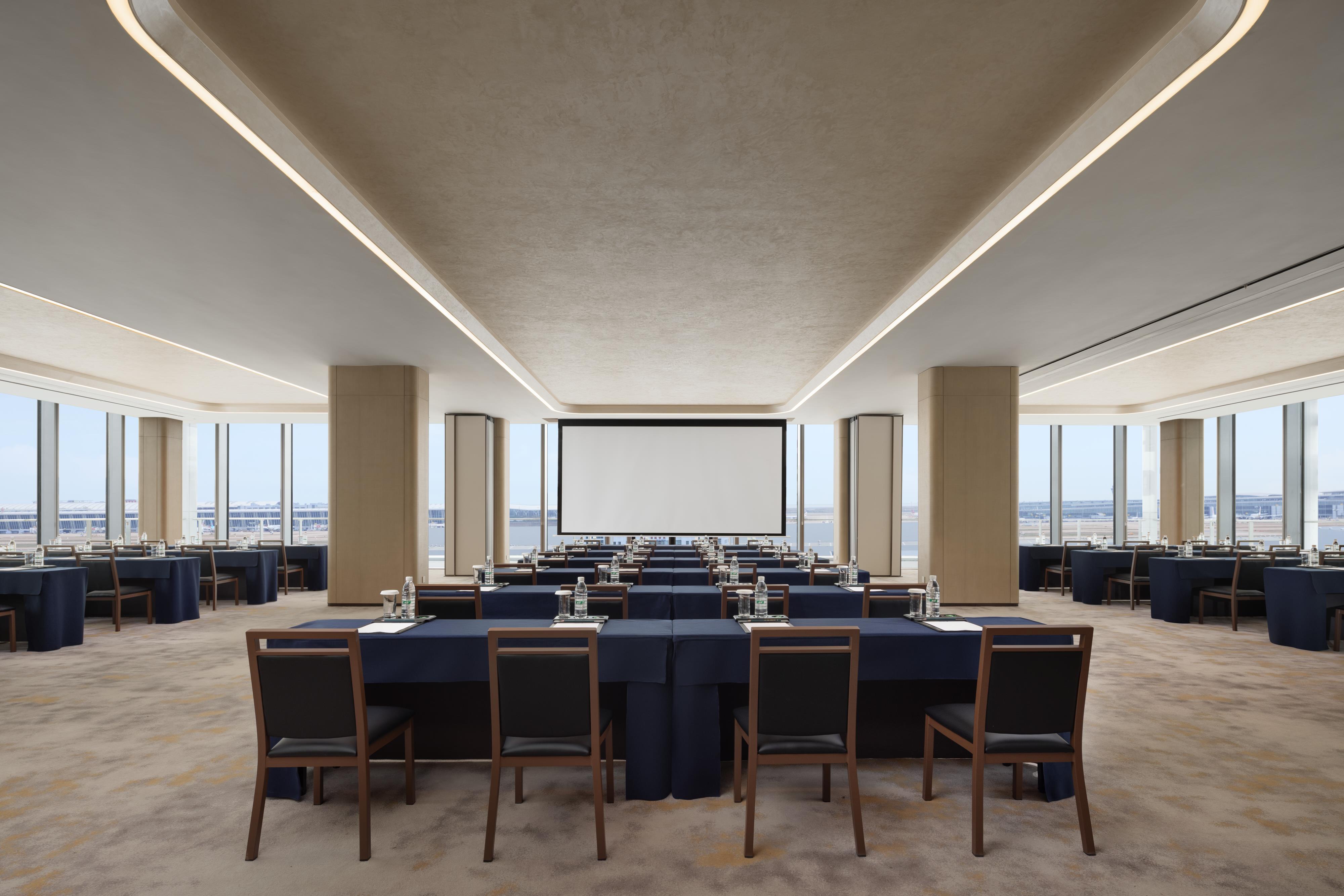 PR - EMEA 2026 - Radisson Blu Hotel Shanghai Eastern Hub Meeting Room